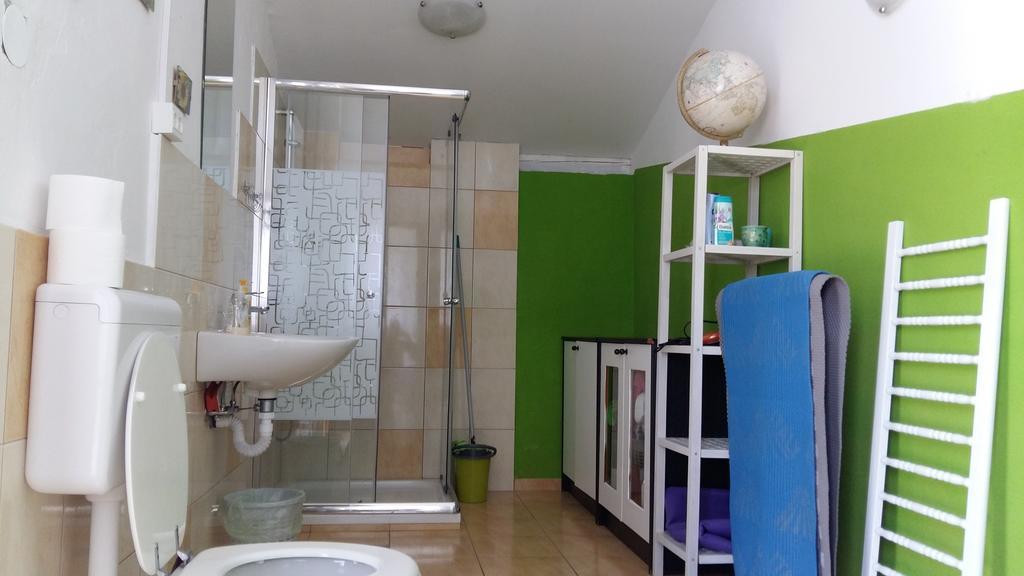 Sunflower Accommodation Lubiana Esterno foto